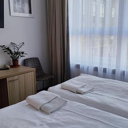 Mini Hotel Akord Острава Екстериор снимка