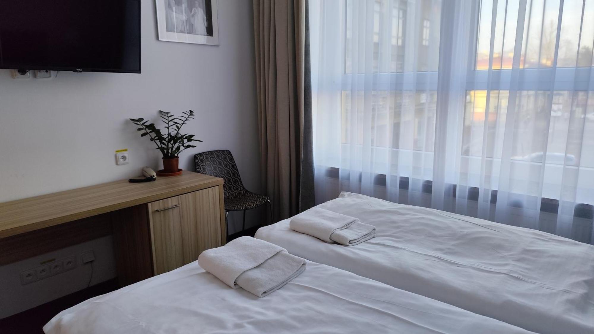 Mini Hotel Akord Острава Екстериор снимка